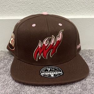 Miami Heat Mitchell & Ness x Lids 25 Years Hardwood Classics Brown Sugar Bacon